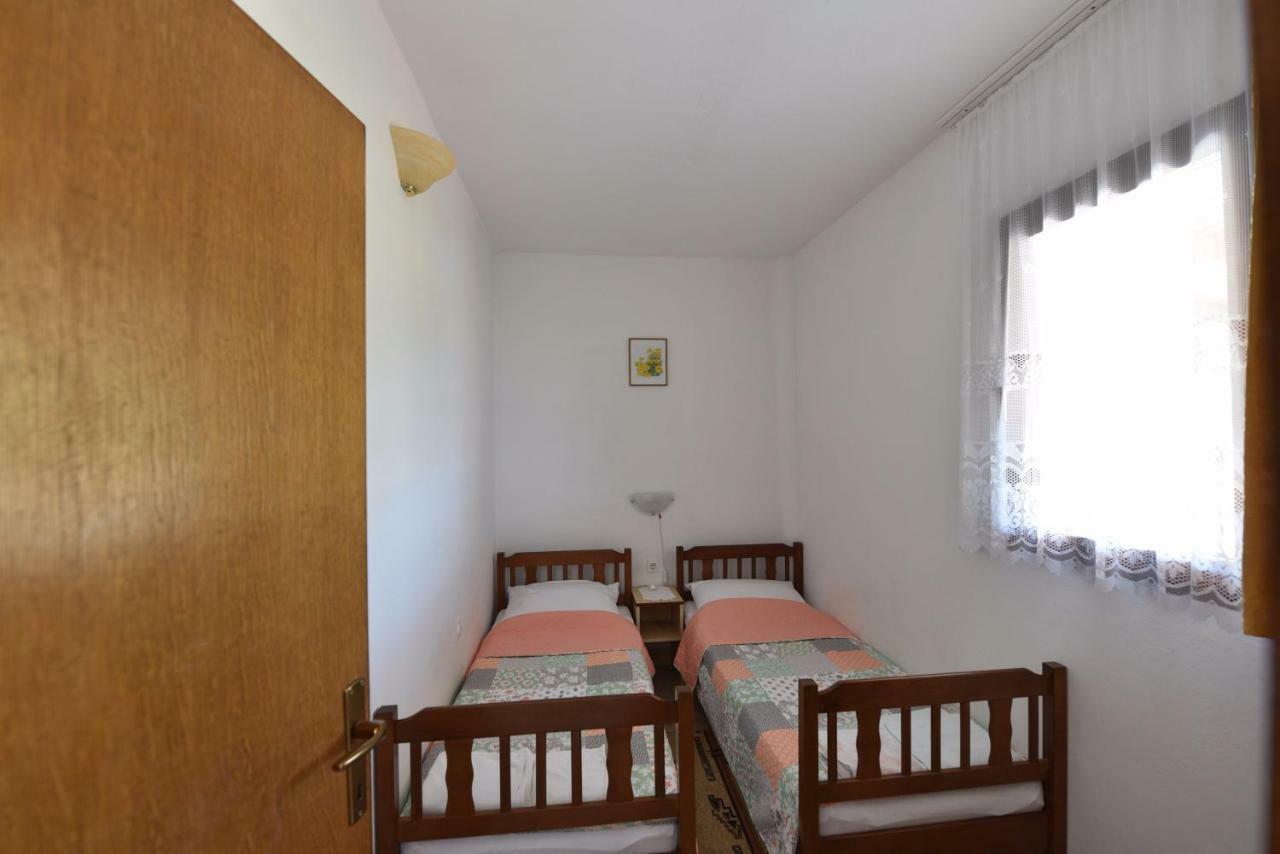 Apartmani Marko Gdinj 외부 사진
